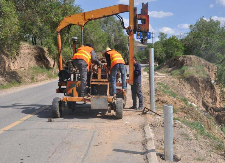 ���λ���װ��һ���˹�װ�ü�Ǯ�Ǽ�����